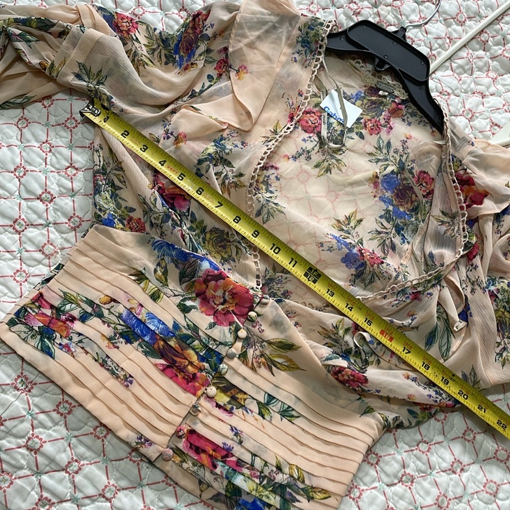 Floral Ruffle Blouse - Picture 7 of 7